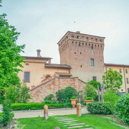 Hotel La Tavola Rotonda Cortemaggiore Екстер'єр фото