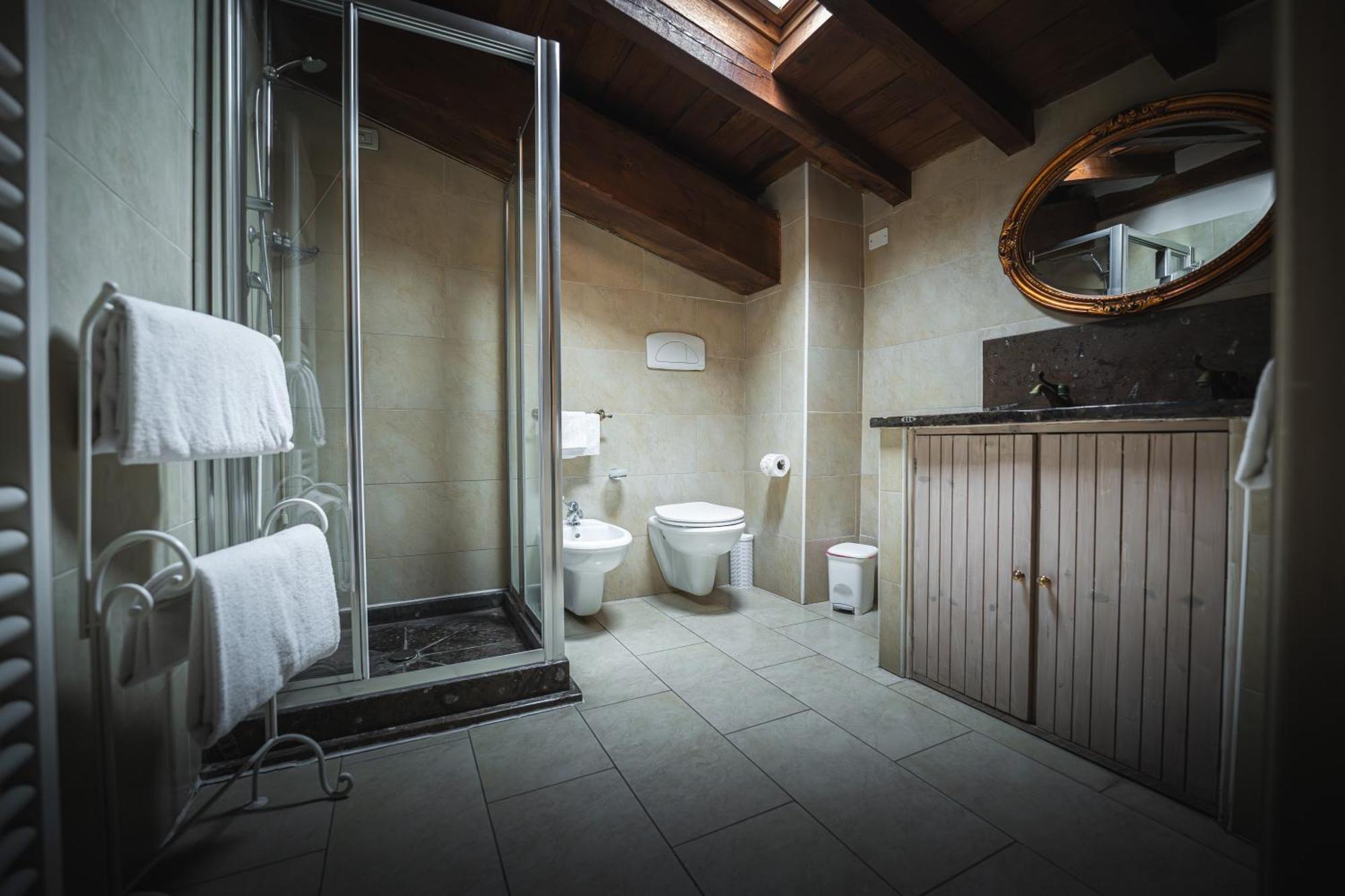 Hotel La Tavola Rotonda Cortemaggiore Номер фото