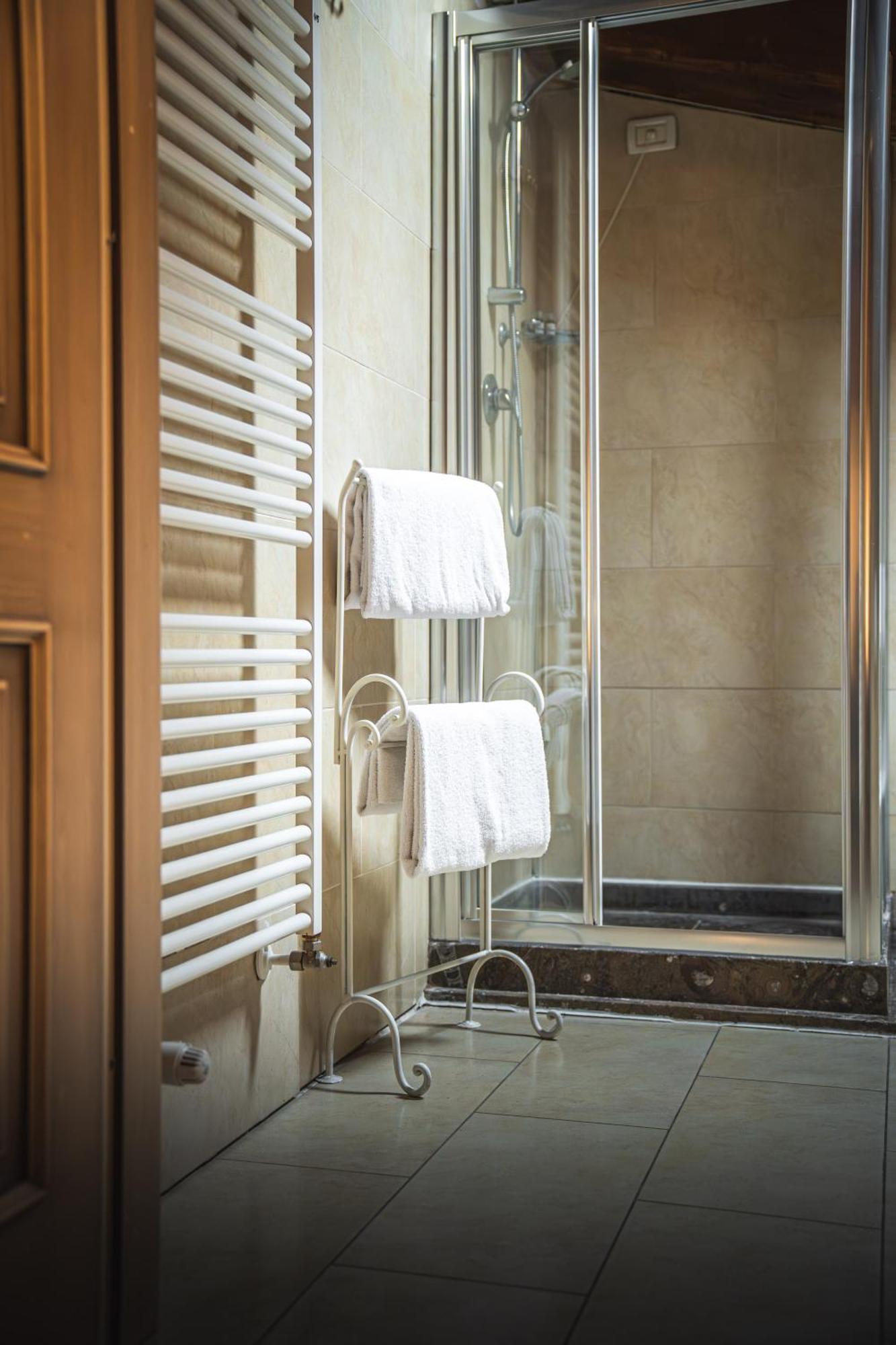 Hotel La Tavola Rotonda Cortemaggiore Номер фото