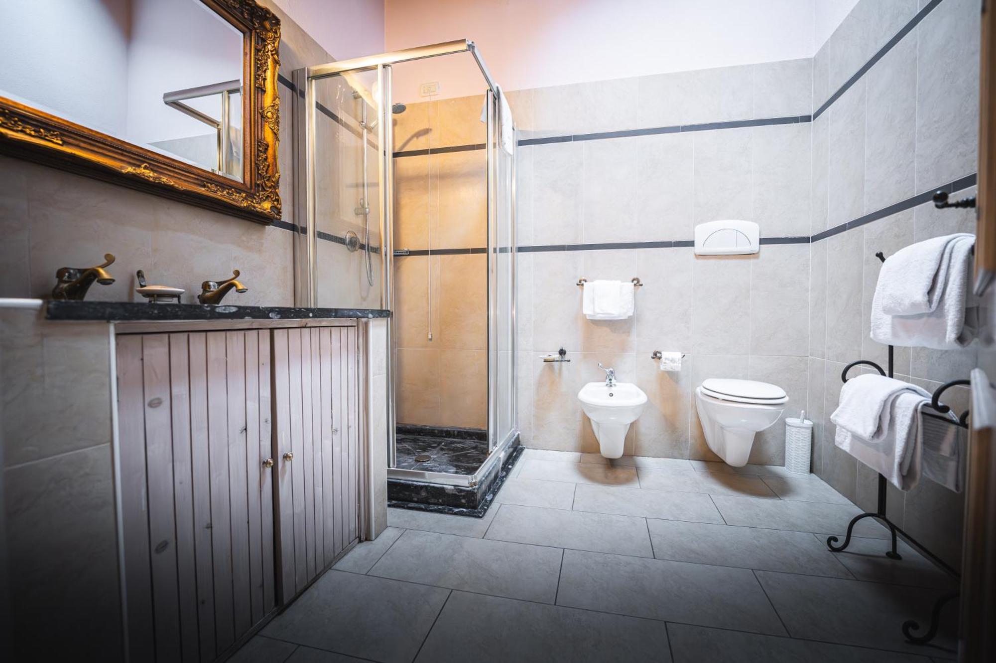 Hotel La Tavola Rotonda Cortemaggiore Номер фото
